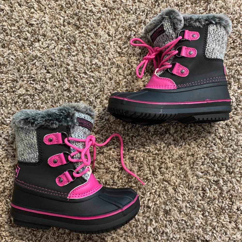 London Fog kids winter boots